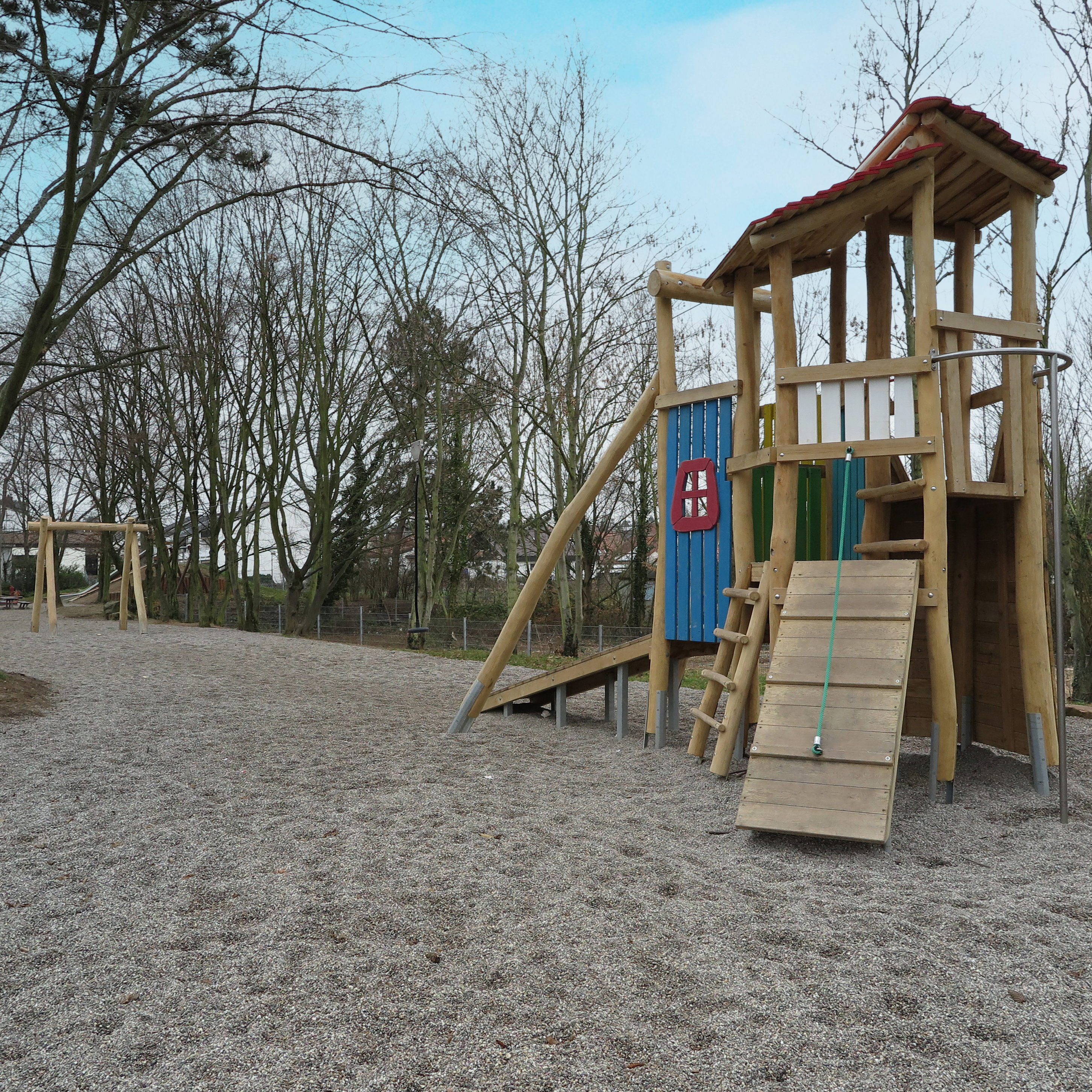 Spielanlage Freinsheim mit Seilbahn Ansicht 4