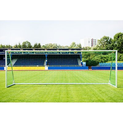 Sport-Thieme Grossfeld-Fußballtor mit freier Netzaufhängung SimplyFix, eckverschweisst, silber Ansicht 2
