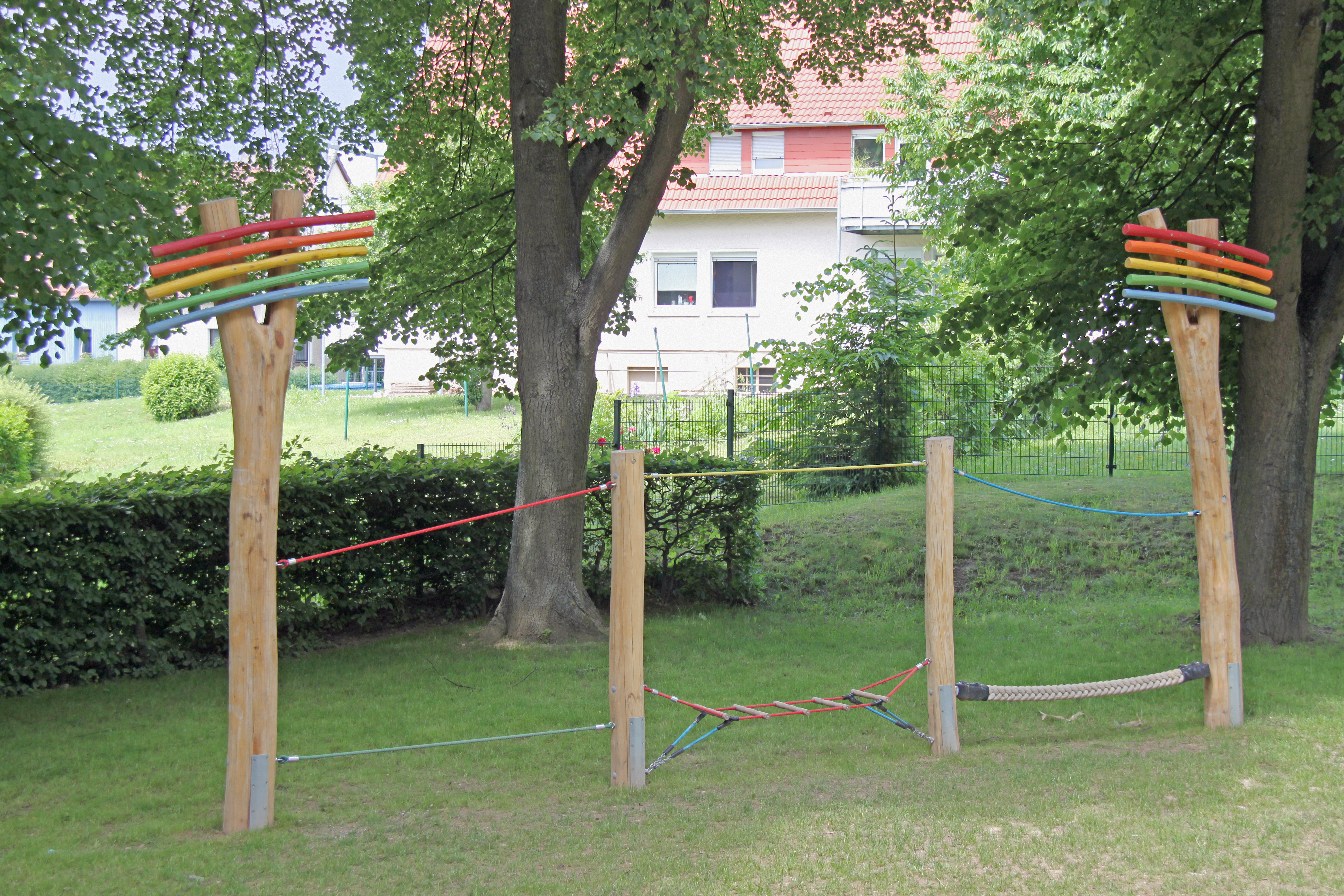 Balancierparcours Unterm Regenbogen