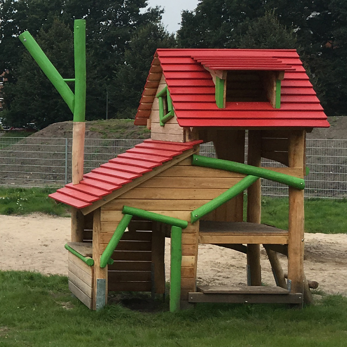 Spielhaus Emilia Ansicht 2