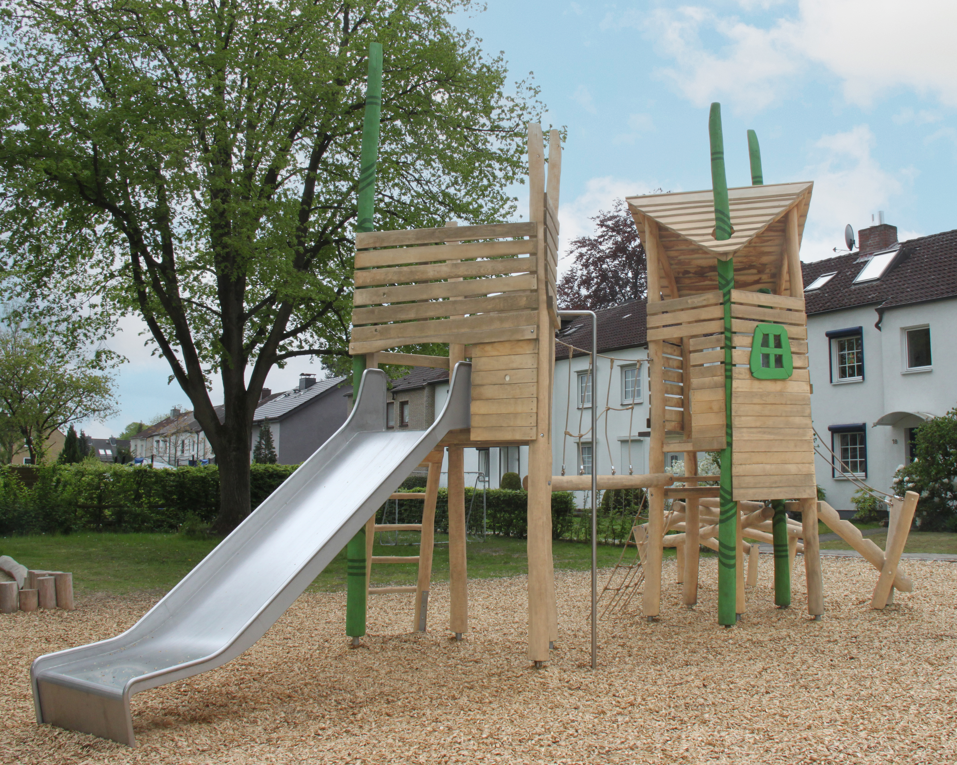 Baumhaus-Spielanlage Grashalm (vorher 06.385.4) Ansicht 2