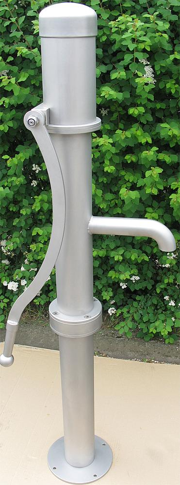 Schwengelpumpe mit Hygienespülung Ansicht 1