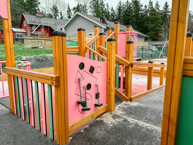 Campanille Barrierefreie Spielplatz Ansicht 4
