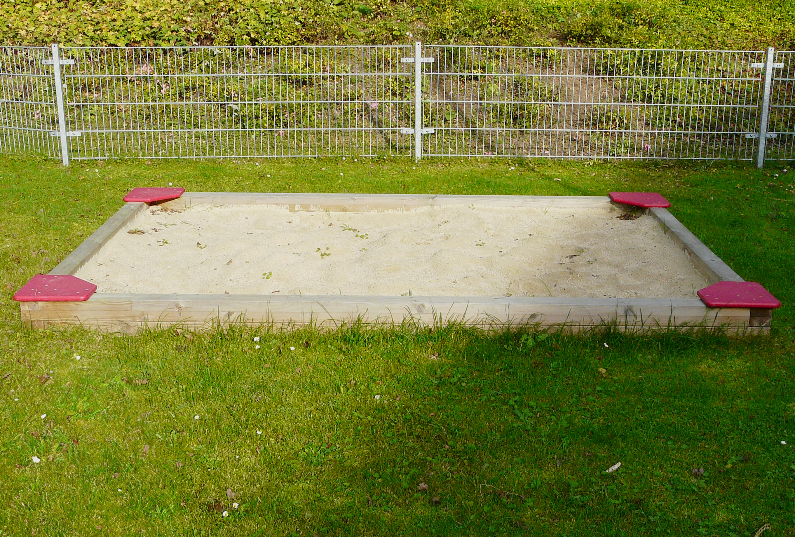 Sandkasten 2-lagig, 3x2m Ansicht 2