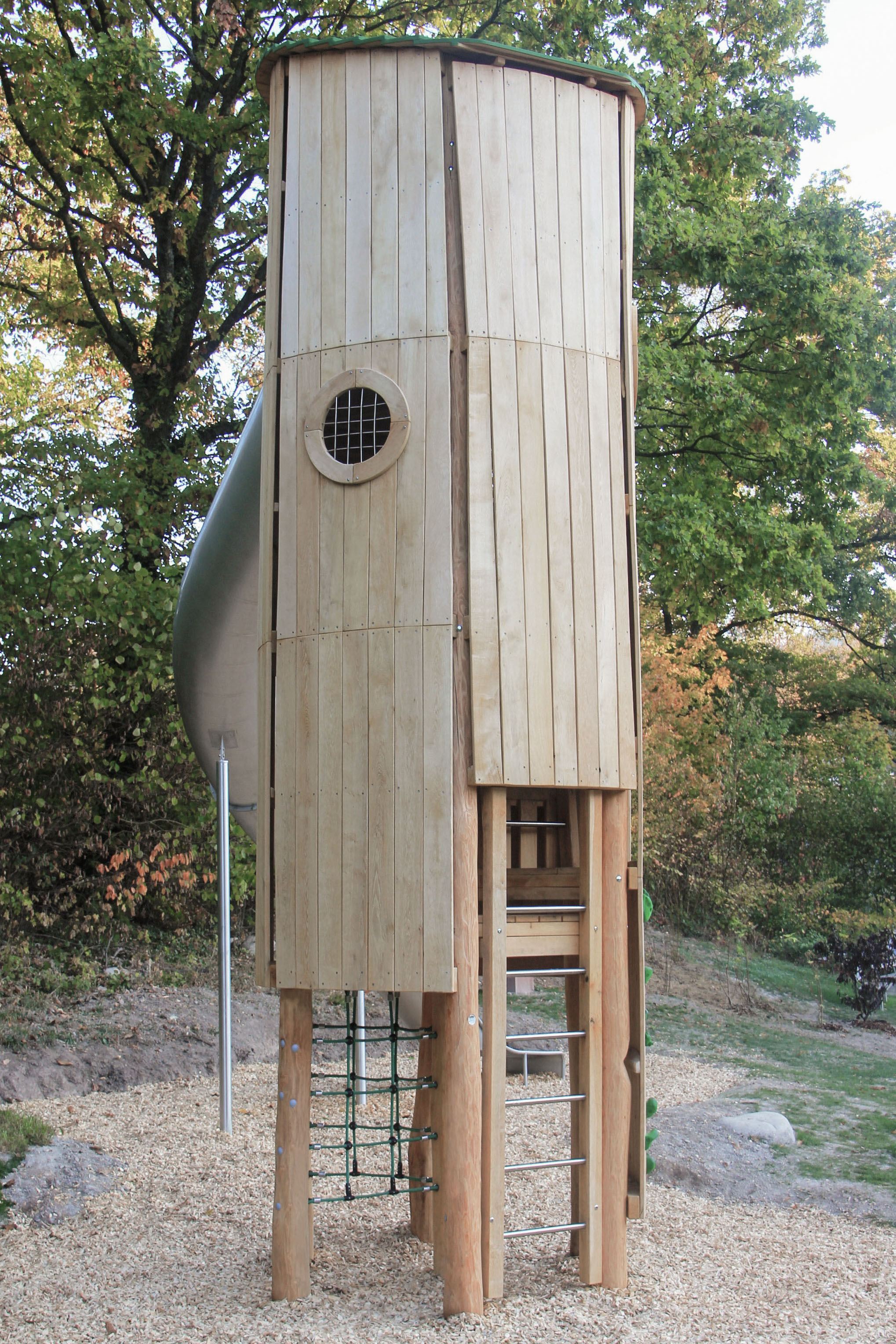 Klettersilo mit Röhrenrutsche Ansicht 5