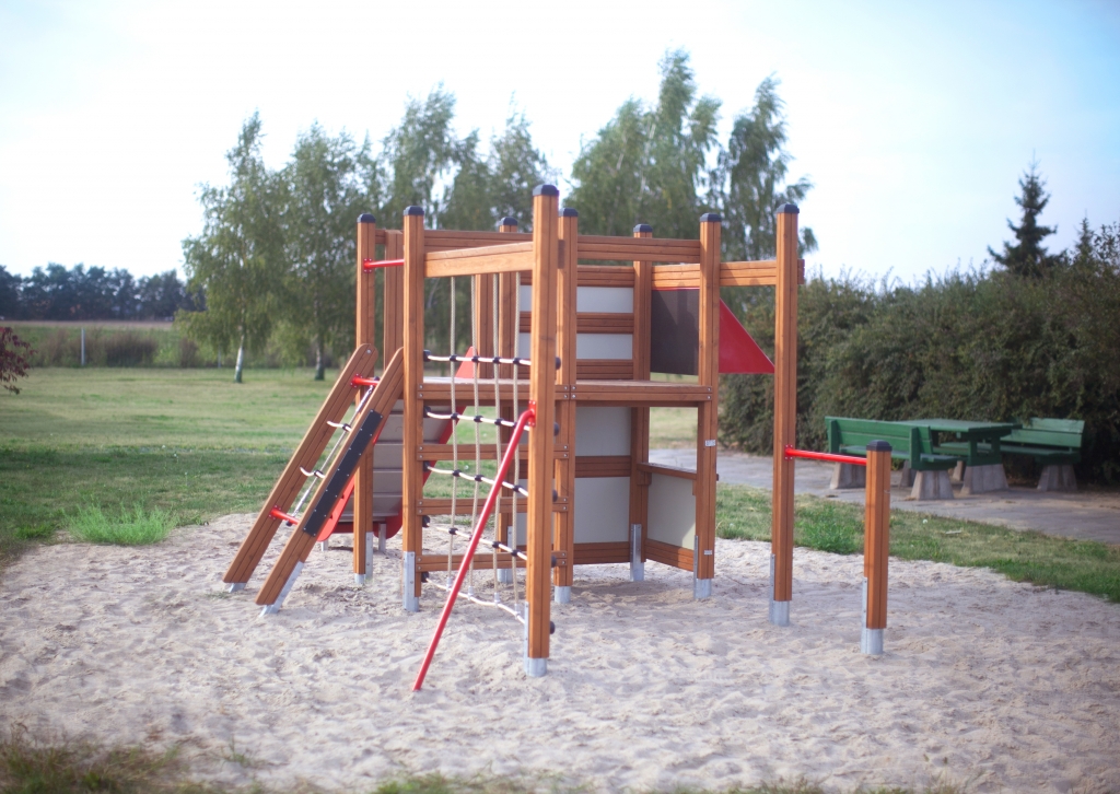 Kramladen Klettergerüst mit Rutsche Ansicht 4