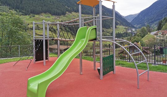 Kletterlandschaft 1 an Hügel steel