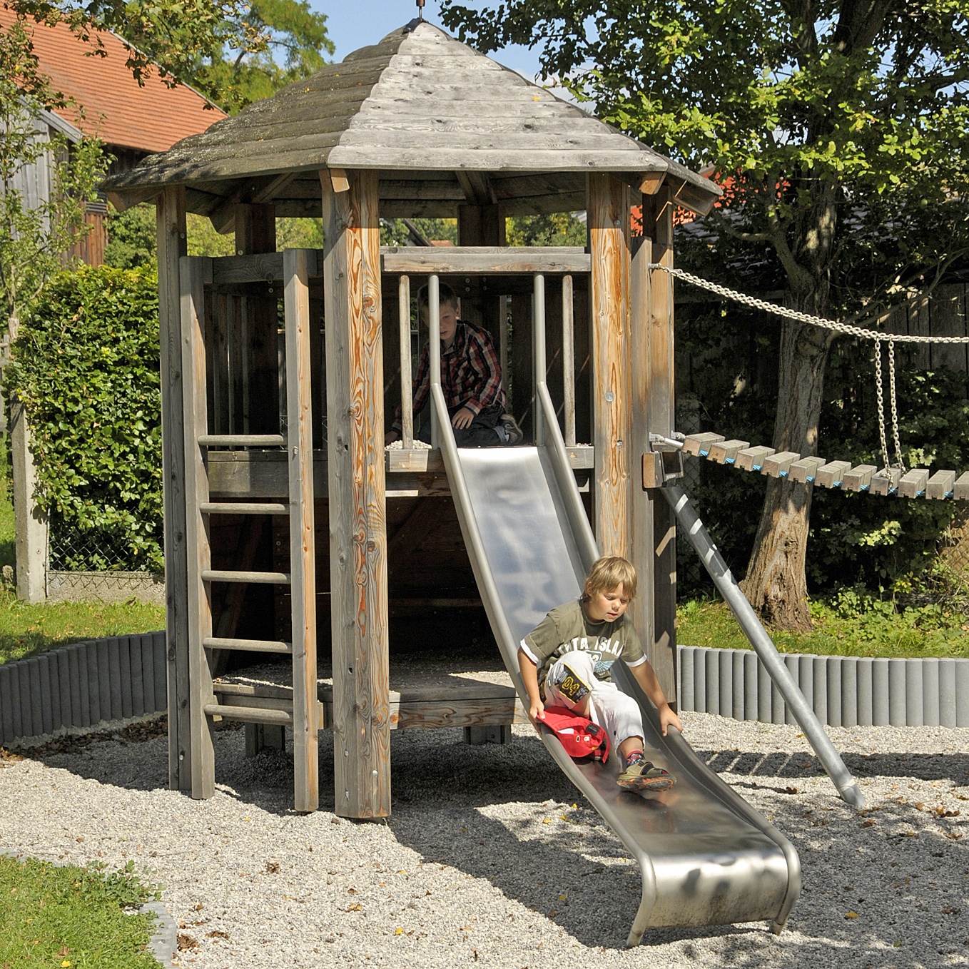 Sechseckhütte mit Dach Ansicht 4
