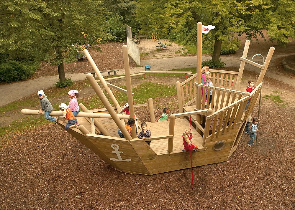 Sandspielschiff Nina Ansicht 5