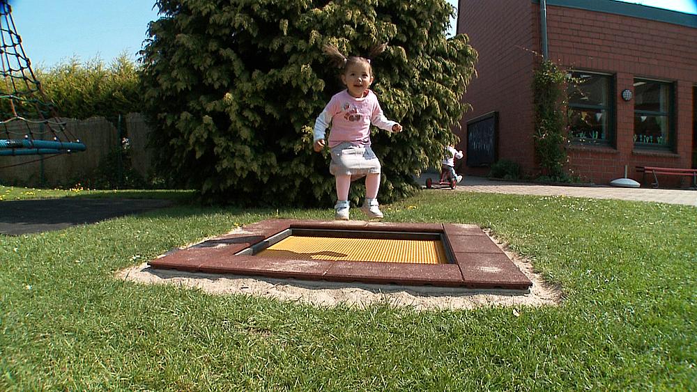 Bodentrampolin Kids Tramp Kindergarten 1,50x1,50 m Ansicht 4