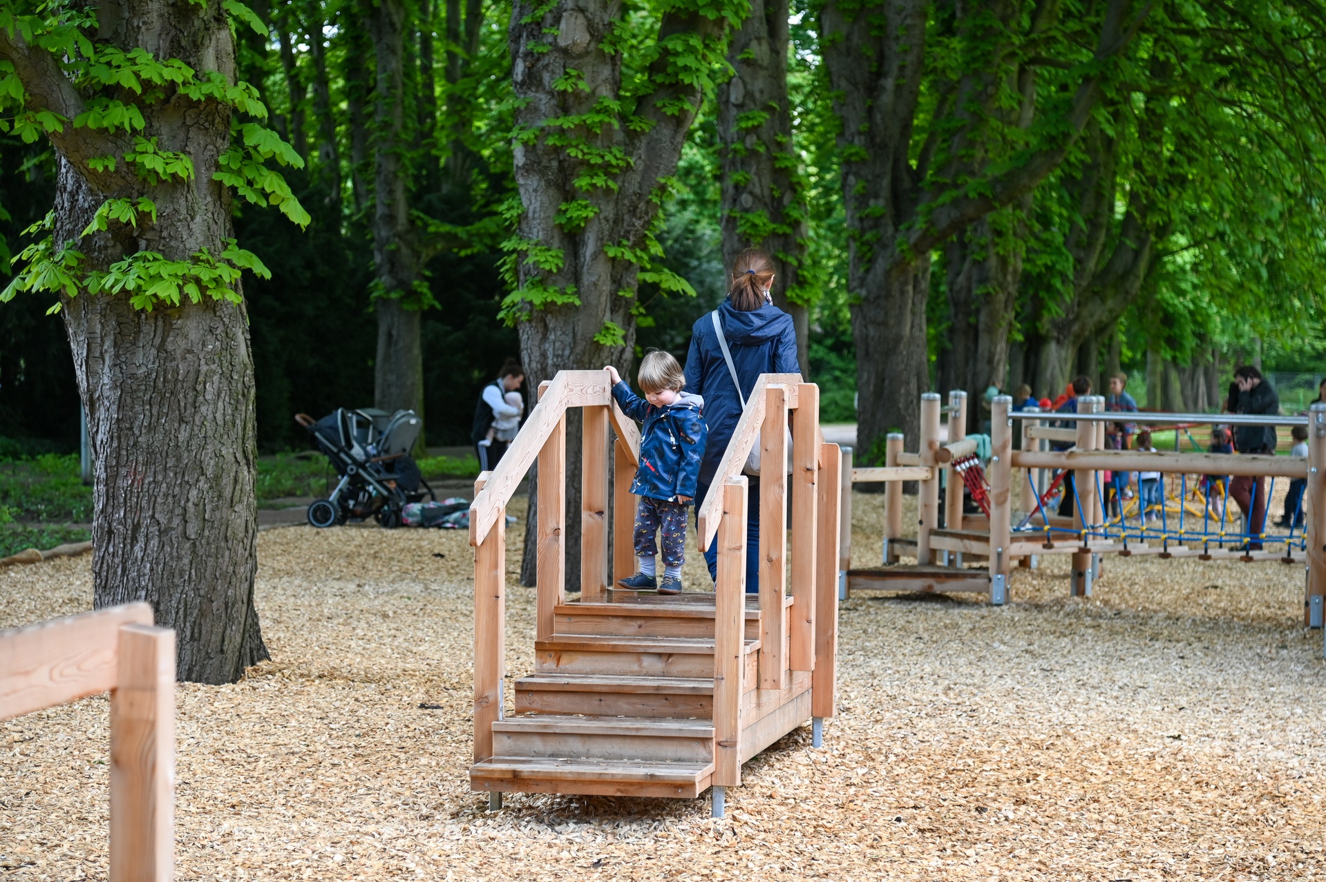 Lebensweg: Treppensteigen Ansicht 3