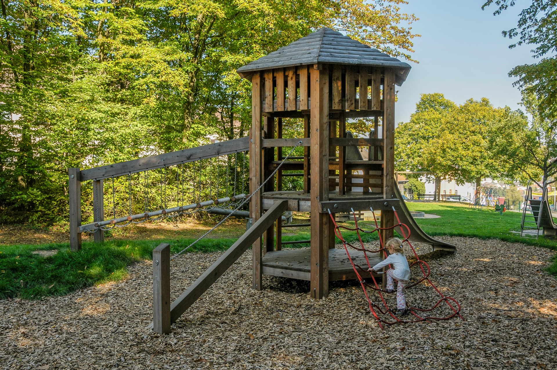 Große Sechseckhütte mit Dach Ansicht 3