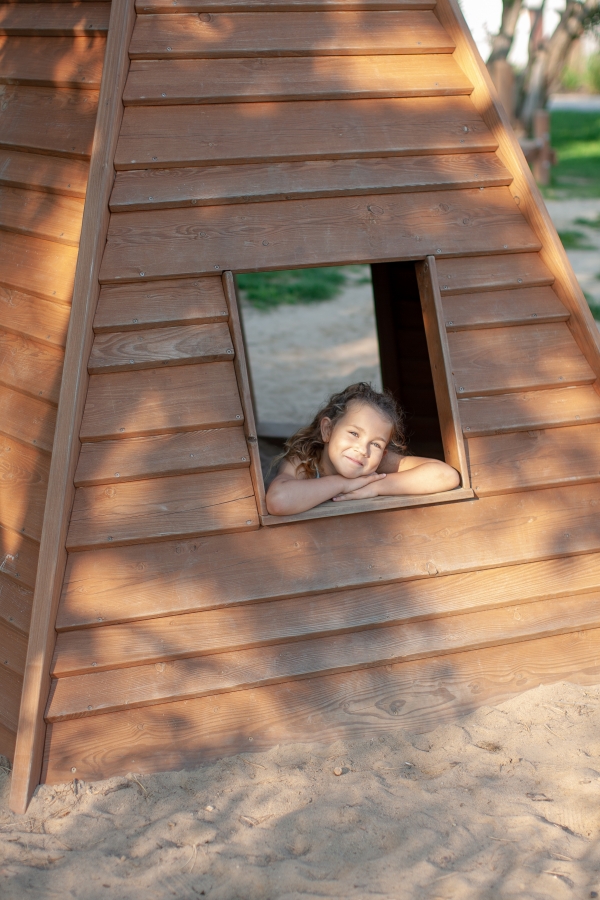 Wigwam Spielhaus Ansicht 4