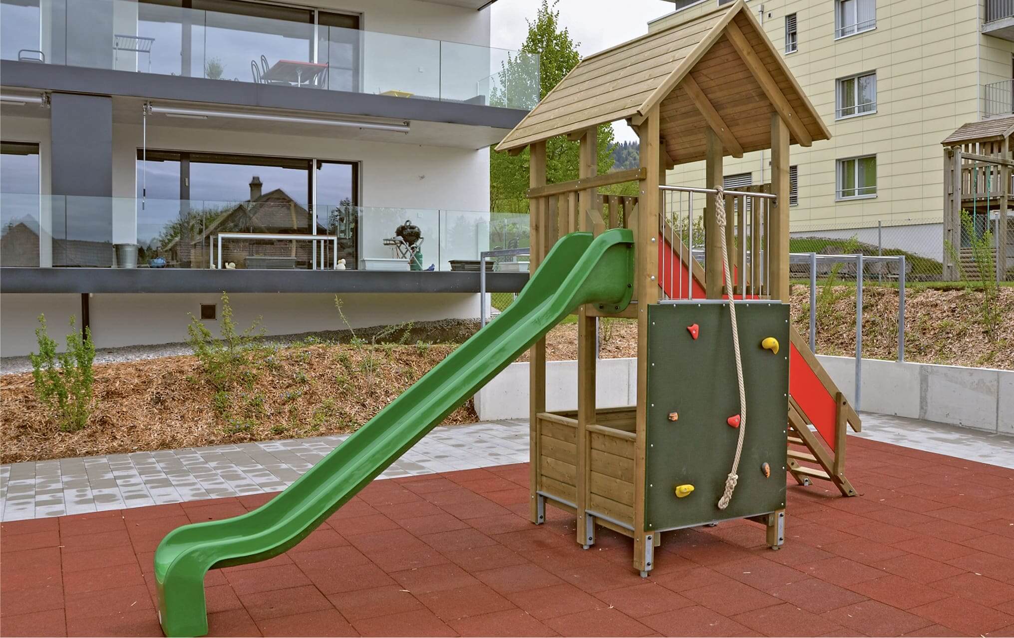 Kombiturm mit Spielhaus, Fuchs Thun