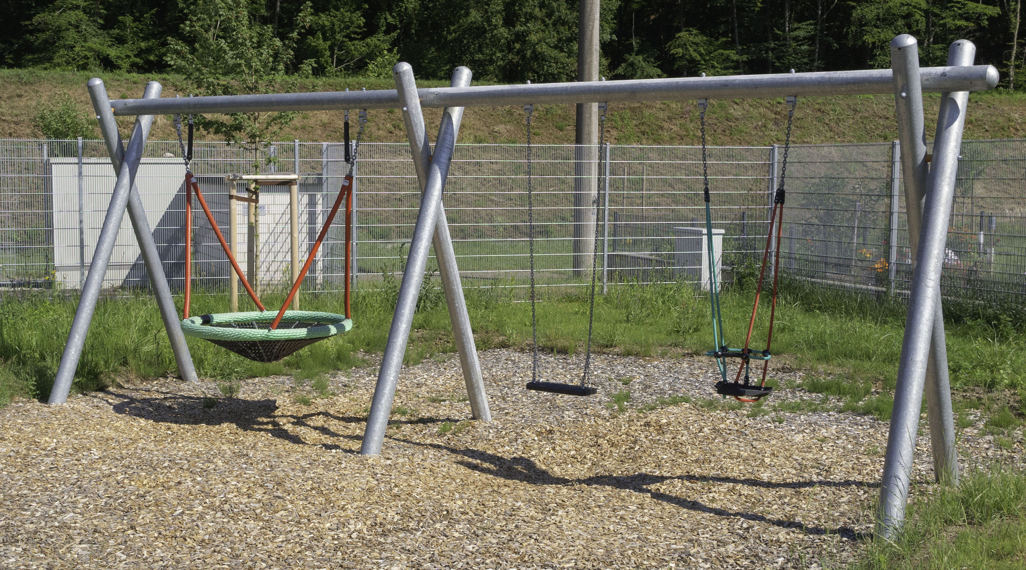 Schaukel-Nestkorb-Kombi 2-fach LH210cm, 1 Kleinkind-Schaukelsitz Ansicht 2