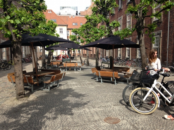 Quadratisch Bank & Tisch Ansicht 3