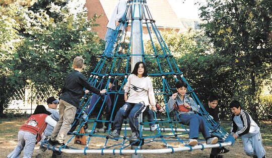 Kletterpyramide - color