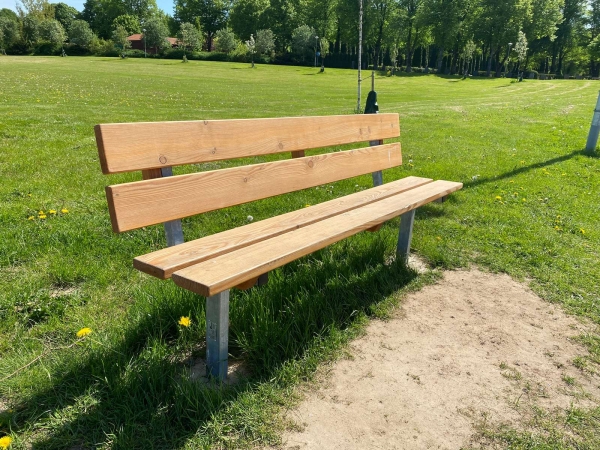 Bank (Lärchenholz, verzinkt Stahl) Ansicht 3