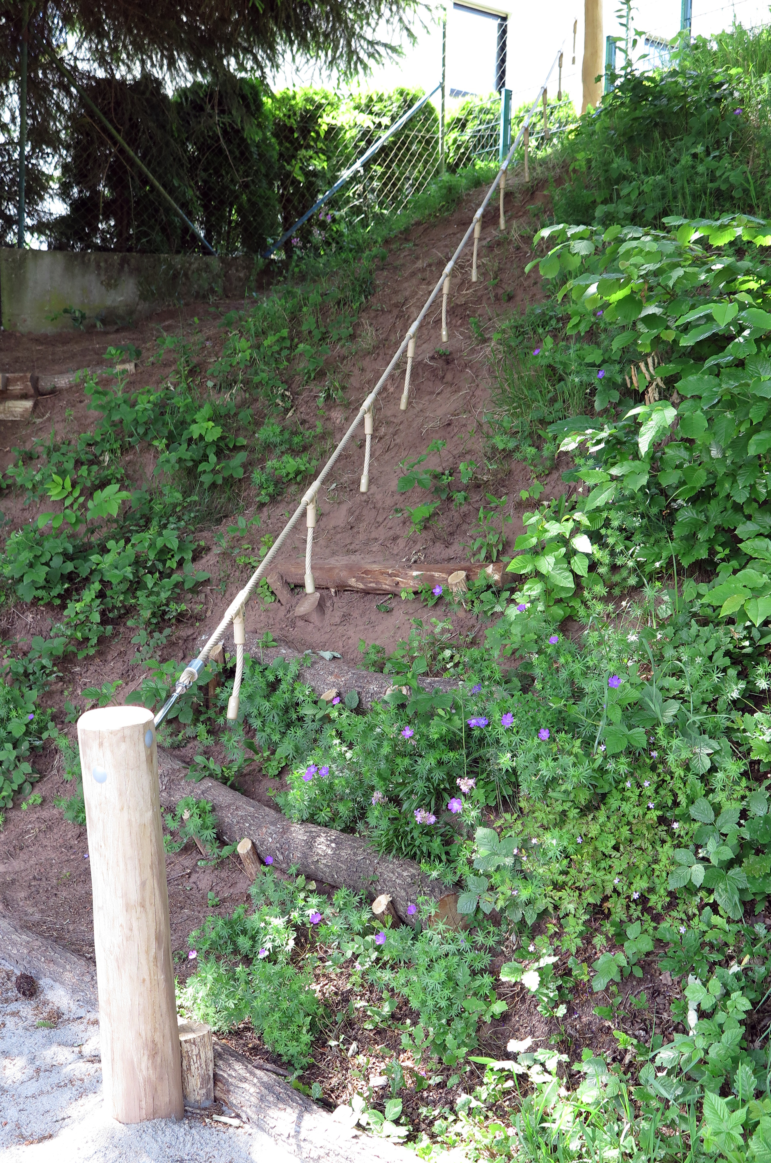 Seilhandlauf als Hangaufstieg Ansicht 2