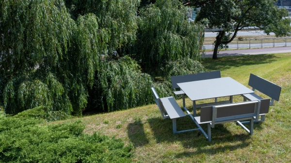 Quadratisch Bank & Tisch HPL Ansicht 3