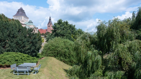 Quadratisch Bank & Tisch HPL Ansicht 4