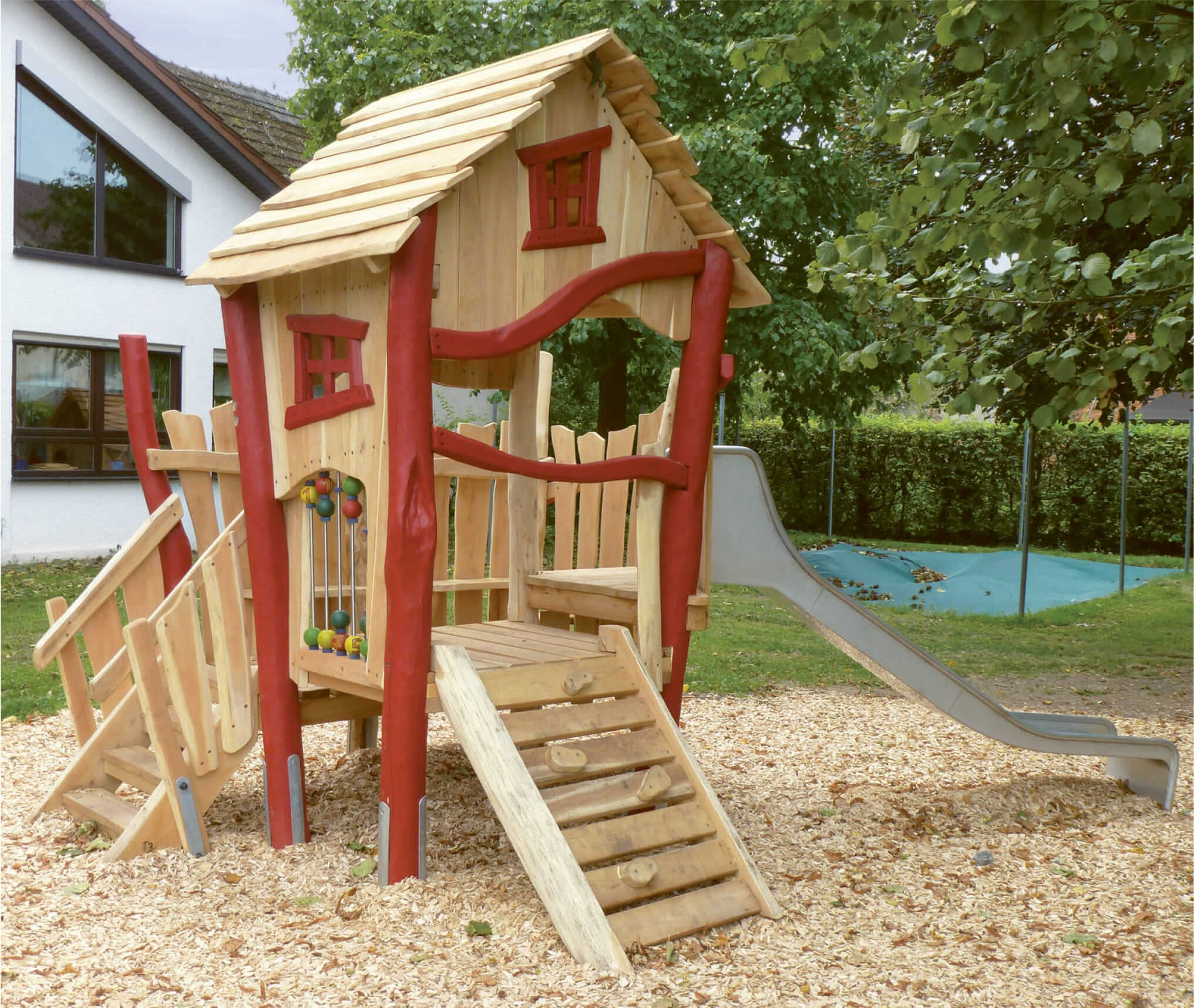 Spielhaus Happy Ansicht 2