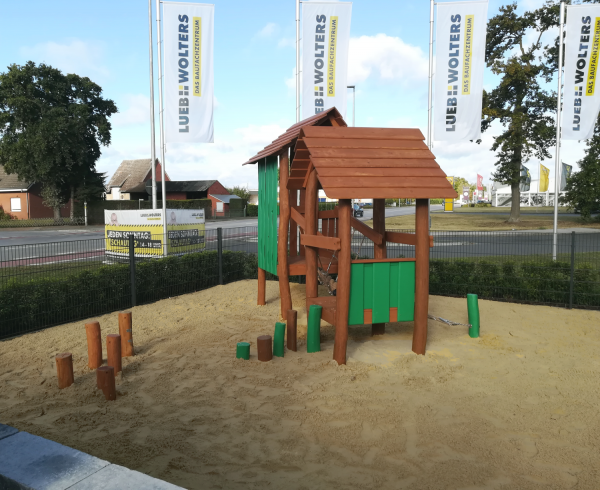 Omas Spielhaus Ansicht 3