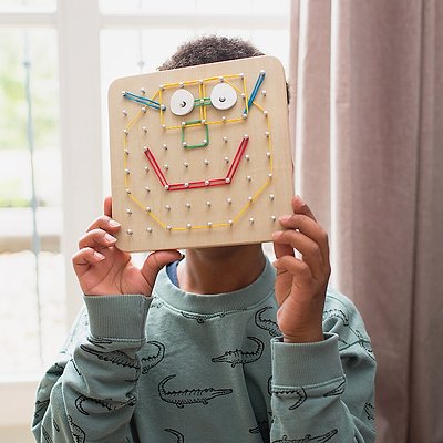 BS Toys Geschicklichkeitsspiel „Geoboard“ Ansicht 4