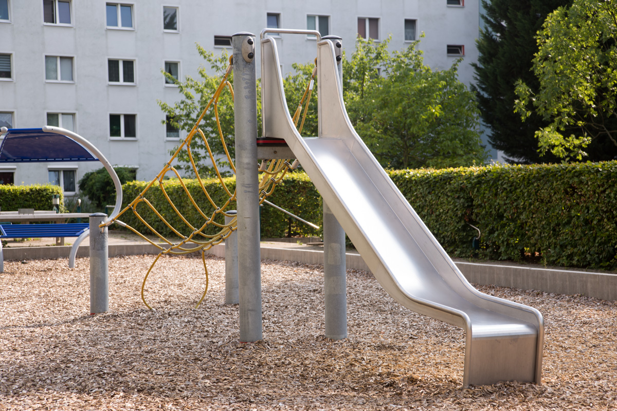 Freistehende Rutsche, 1,5 m hoch COR66900 Ansicht 2
