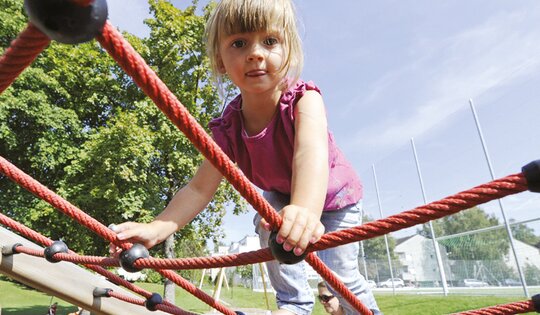 XL Sechseckturm 011 mit Kurvenrutsche - lasiert