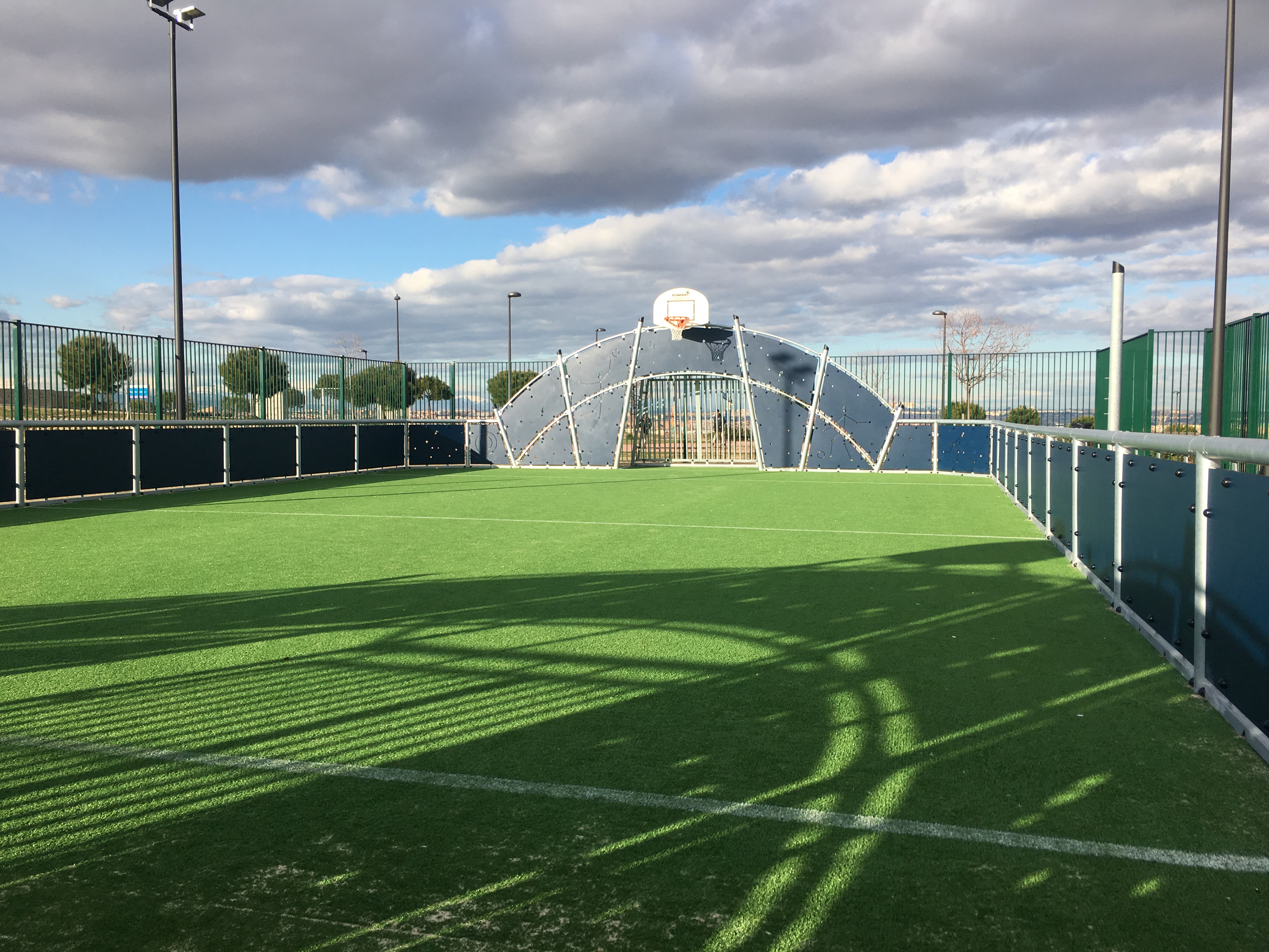 Cosmos Multisportanlage 15 x 30 m FRE2113 Ansicht 2