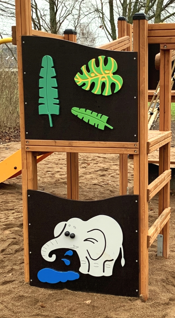 Dschungelcamp Klettergerüst mit Rutsche Ansicht 4