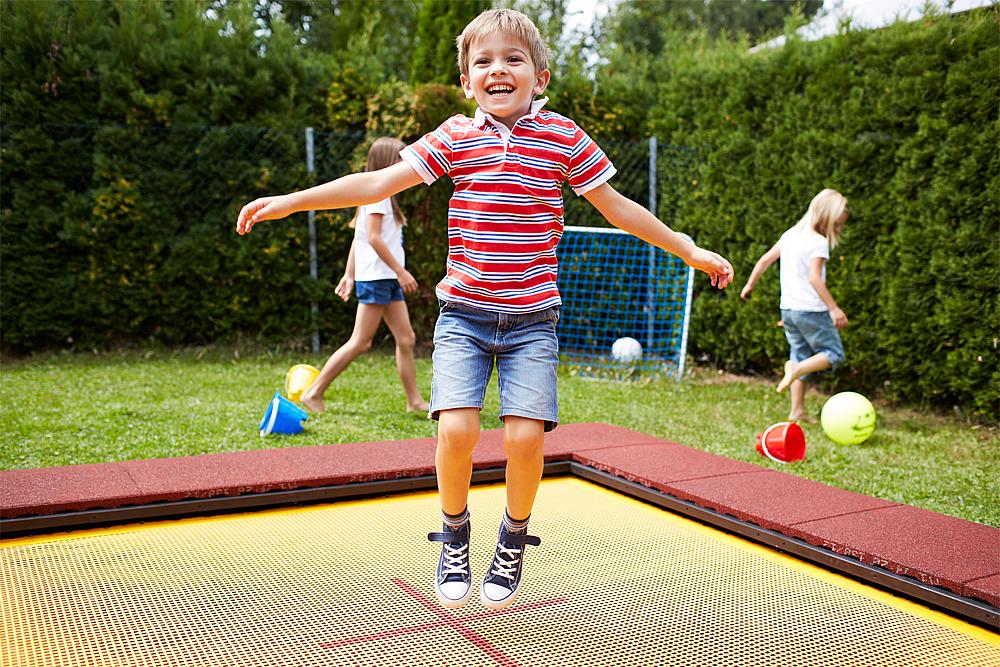Bodentrampolin Kids Tramp Kindergarten 2,00x2,00 m Ansicht 5