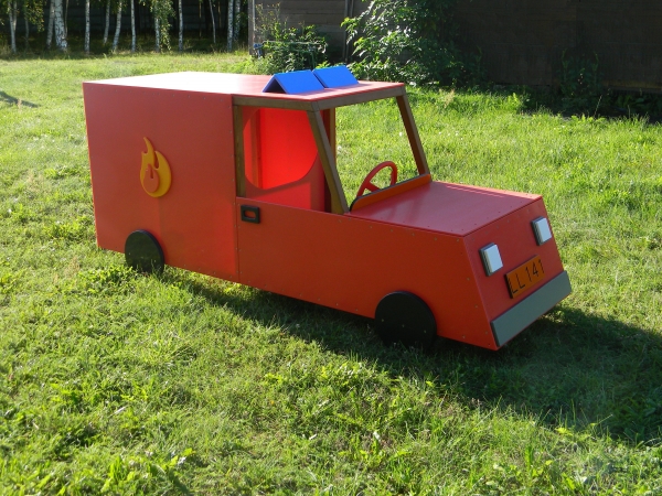 Feuerwehr LKW Spielhaus Ansicht 3