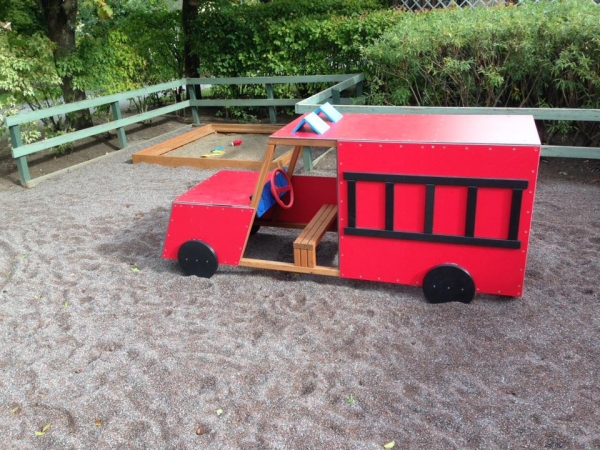 Feuerwehr LKW Spielhaus Ansicht 4