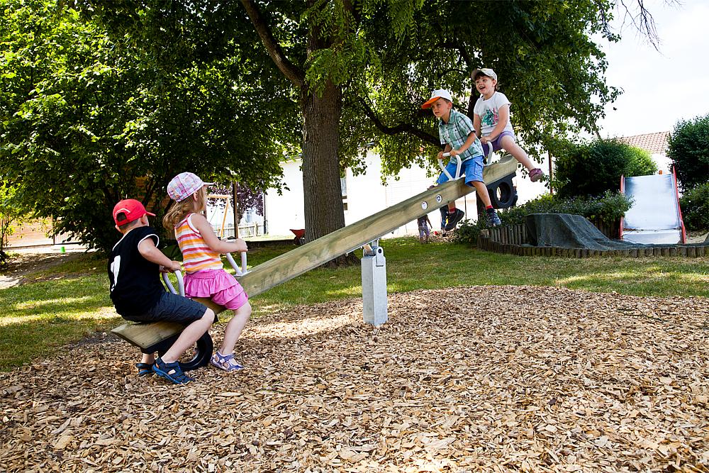 Balkenwippe Viersitzer Ansicht 5