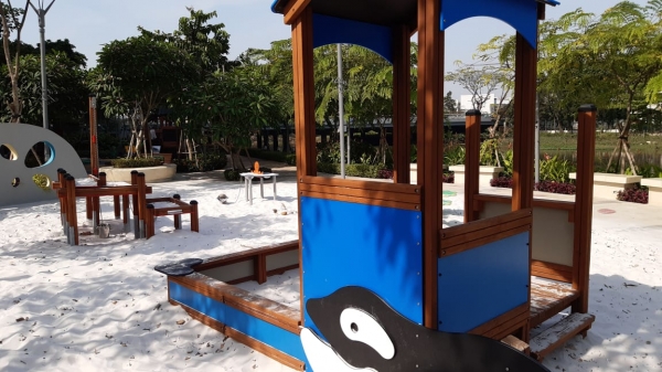 Orca Sandkasten mit Spielhaus Ansicht 6