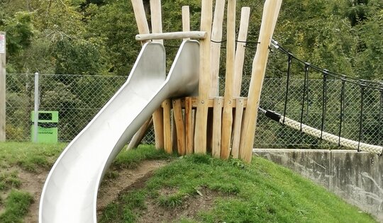 Schalenrutsche links 45°, 150 cm