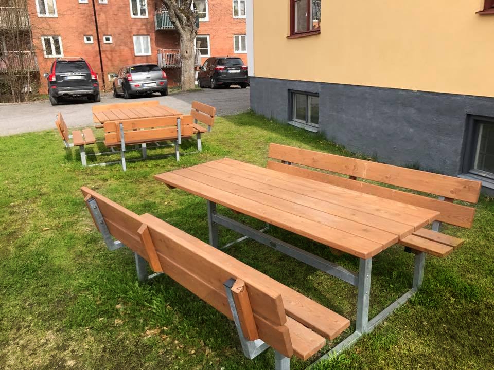Bank & Tisch auch für Rollstahlfahrer geeignet Ansicht 3