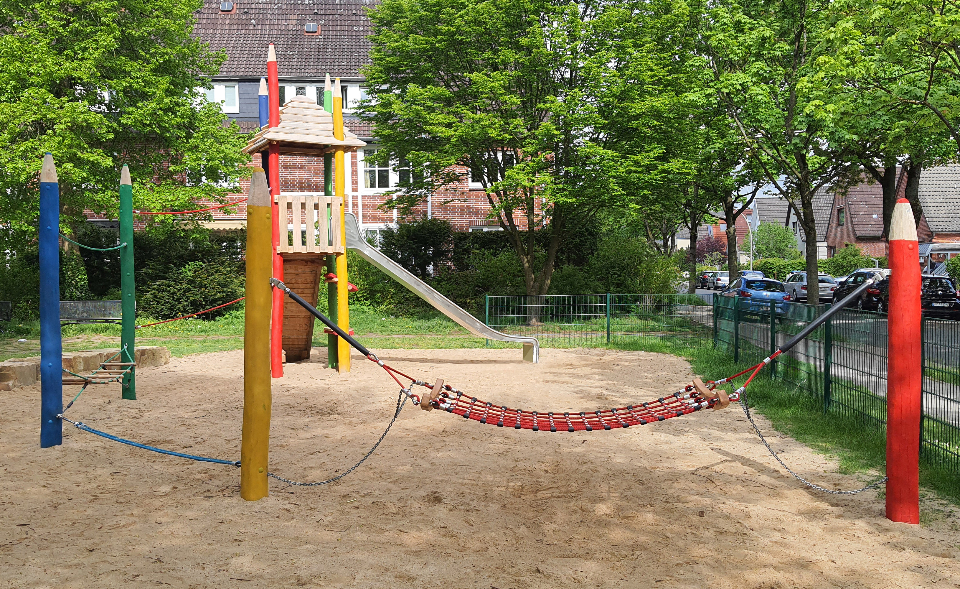 Spielturm Buntstifte Ansicht 5