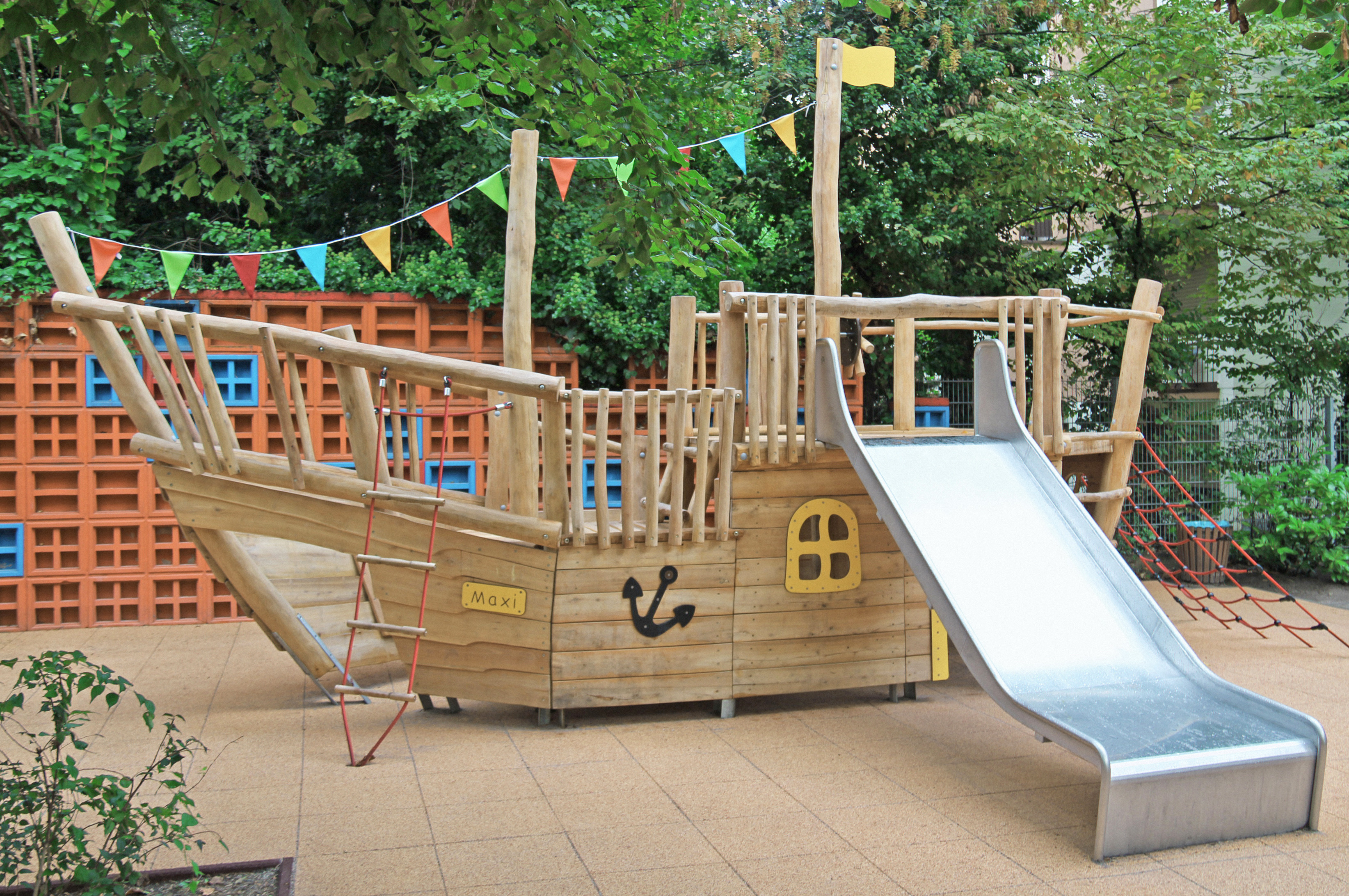 Spielschiff Maxi