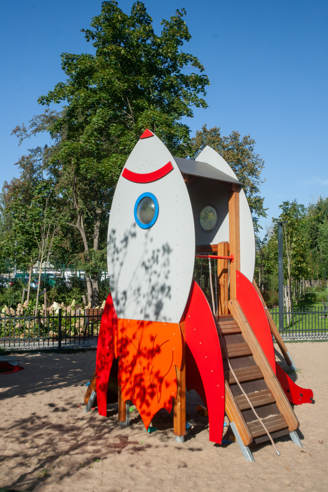 Weltraumrakete Spielhaus Ansicht 5