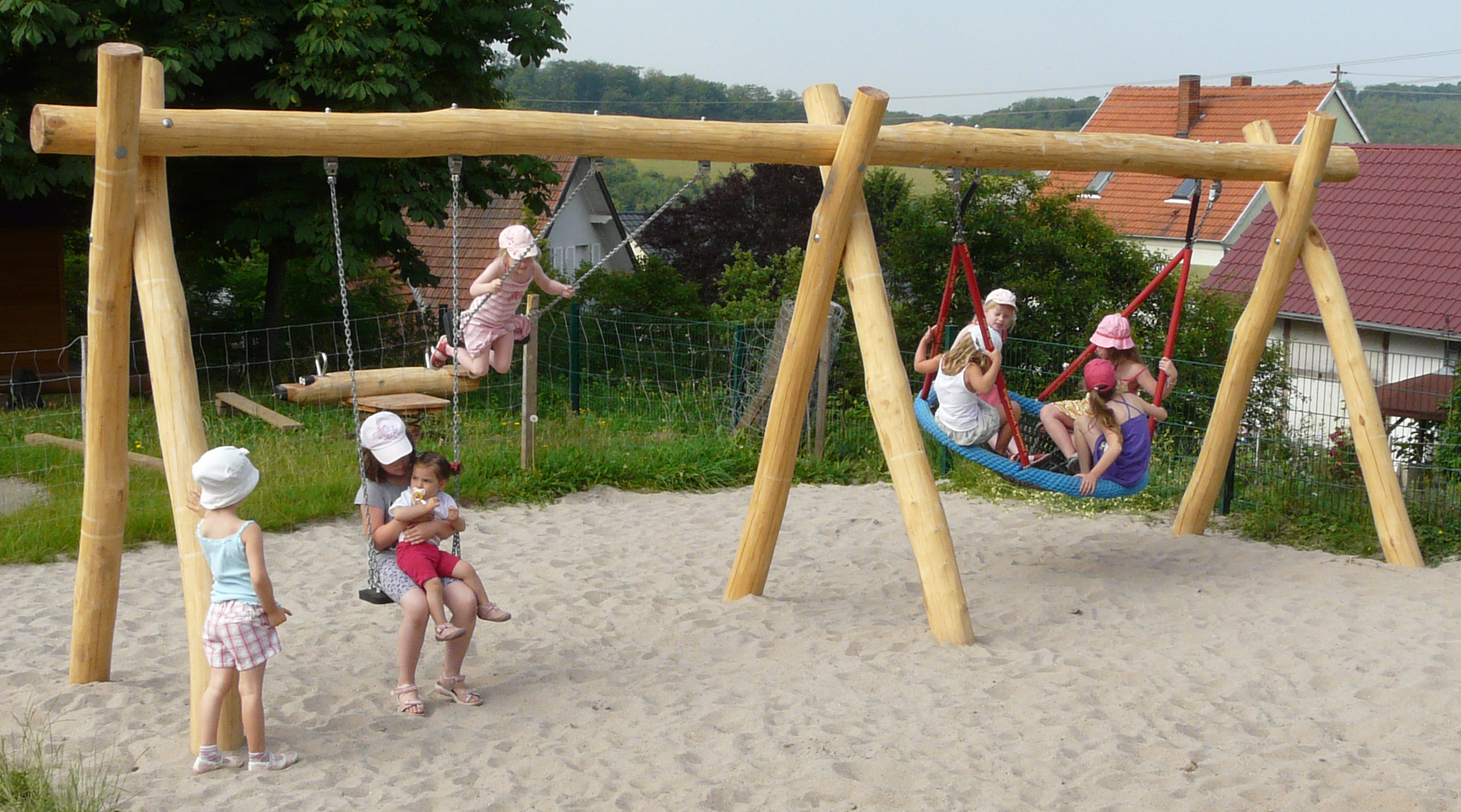 Schaukel-Nestkorb-Kombi 2-fach LH210cm Ansicht 2