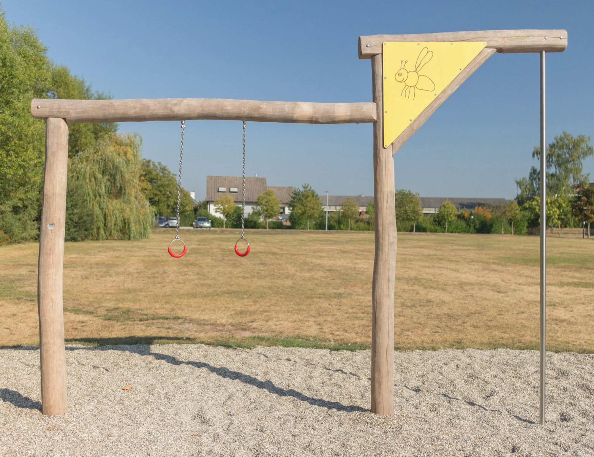 Turngerät Römische Ringe mit Kletterstange Ansicht 2