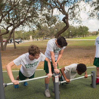 Kompan Outdoor-Fitnessgerät „Push-Up Barren“ Ansicht 2