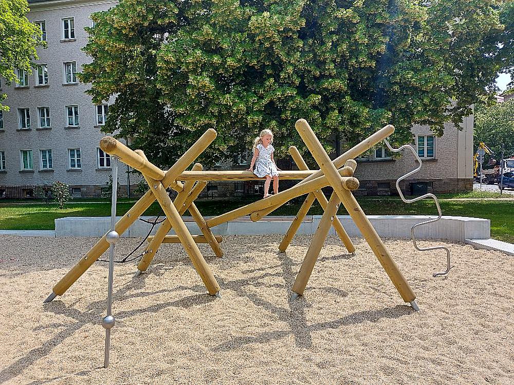 Kletterstruktur mittel Nerea Ansicht 5